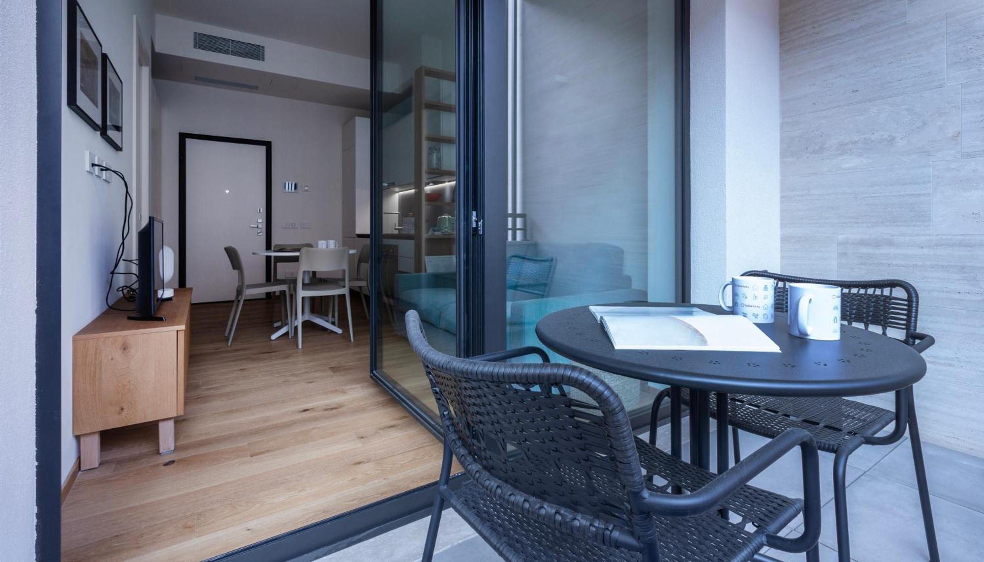 Italianway - Cecchi 18 B * Milano
